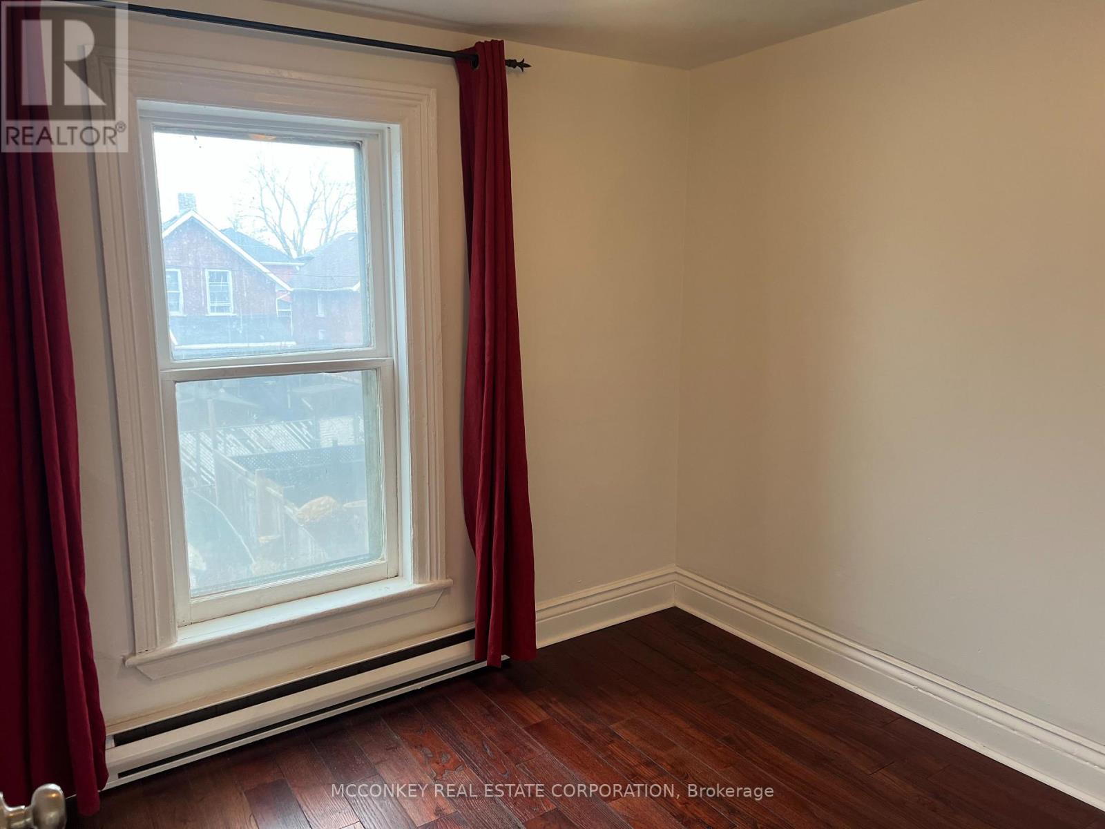 33-43 Jackson Avenue, Peterborough (Town Ward 3), Ontario  K9J 5B8 - Photo 10 - X12951378