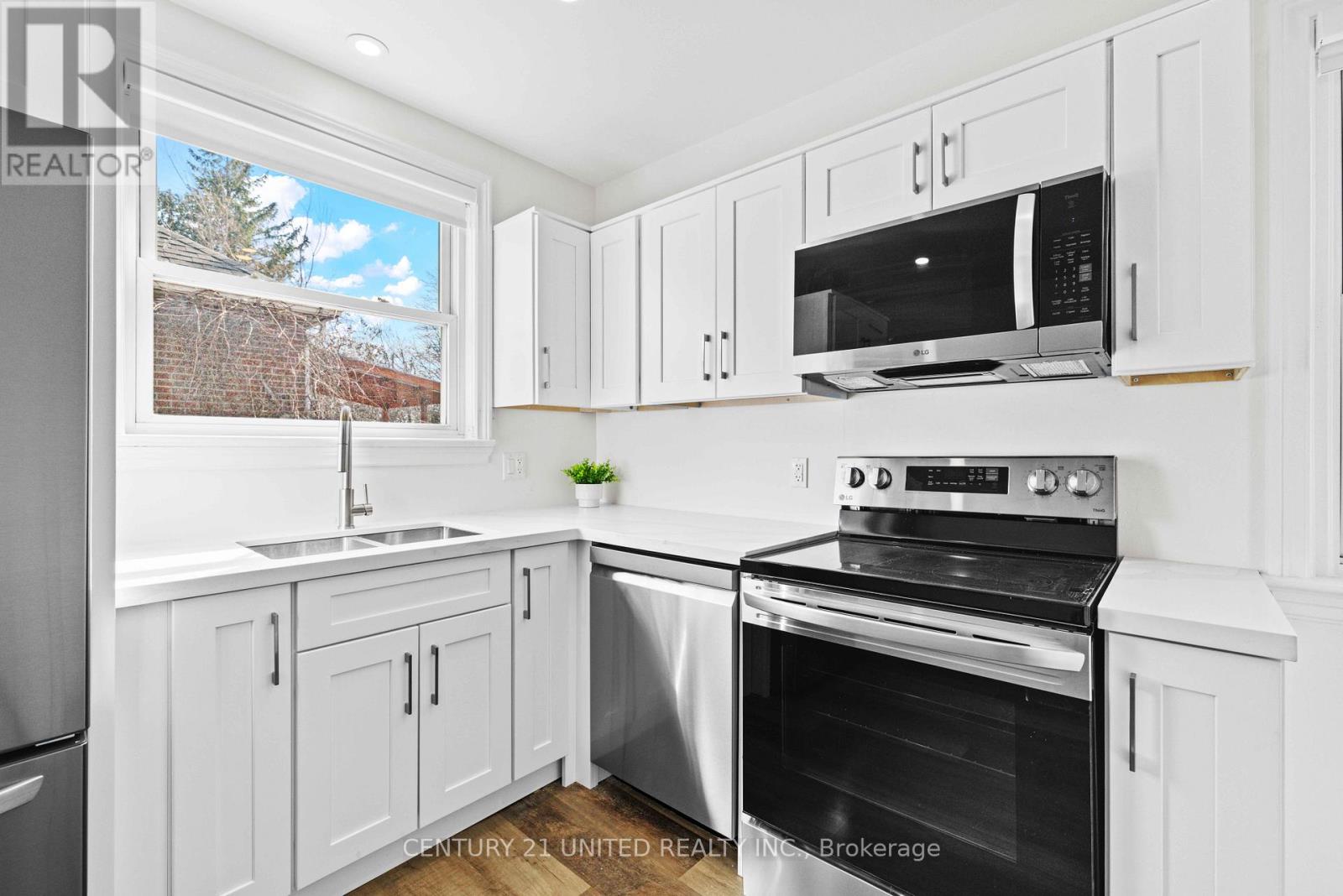 661 Rubidge Street, Peterborough (Town Ward 3), Ontario  K9H 4G2 - Photo 13 - X12951394