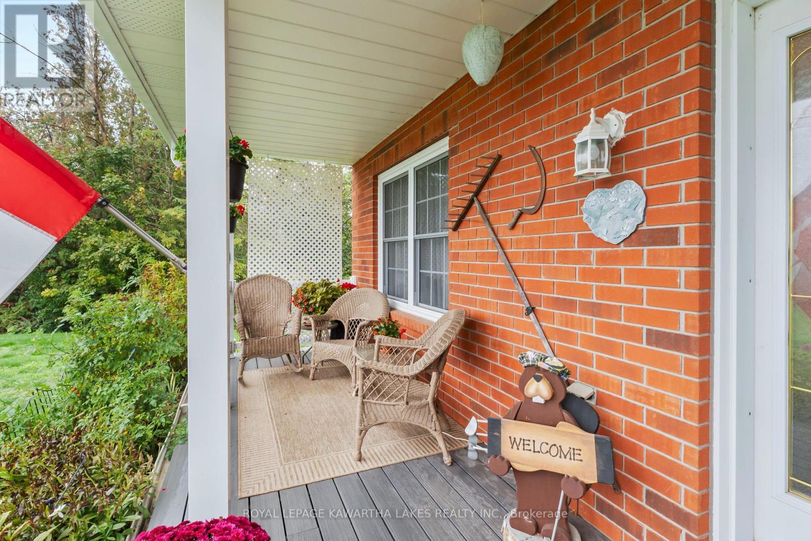 95 Kenrei Road, Kawartha Lakes (Fenelon), Ontario  K9V 4R1 - Photo 2 - X12951562