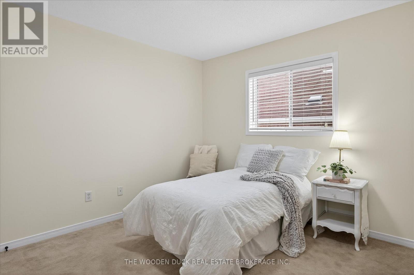 204 Evans Drive, Peterborough (Northcrest Ward 5), Ontario  K9H 7S6 - Photo 27 - X12951930