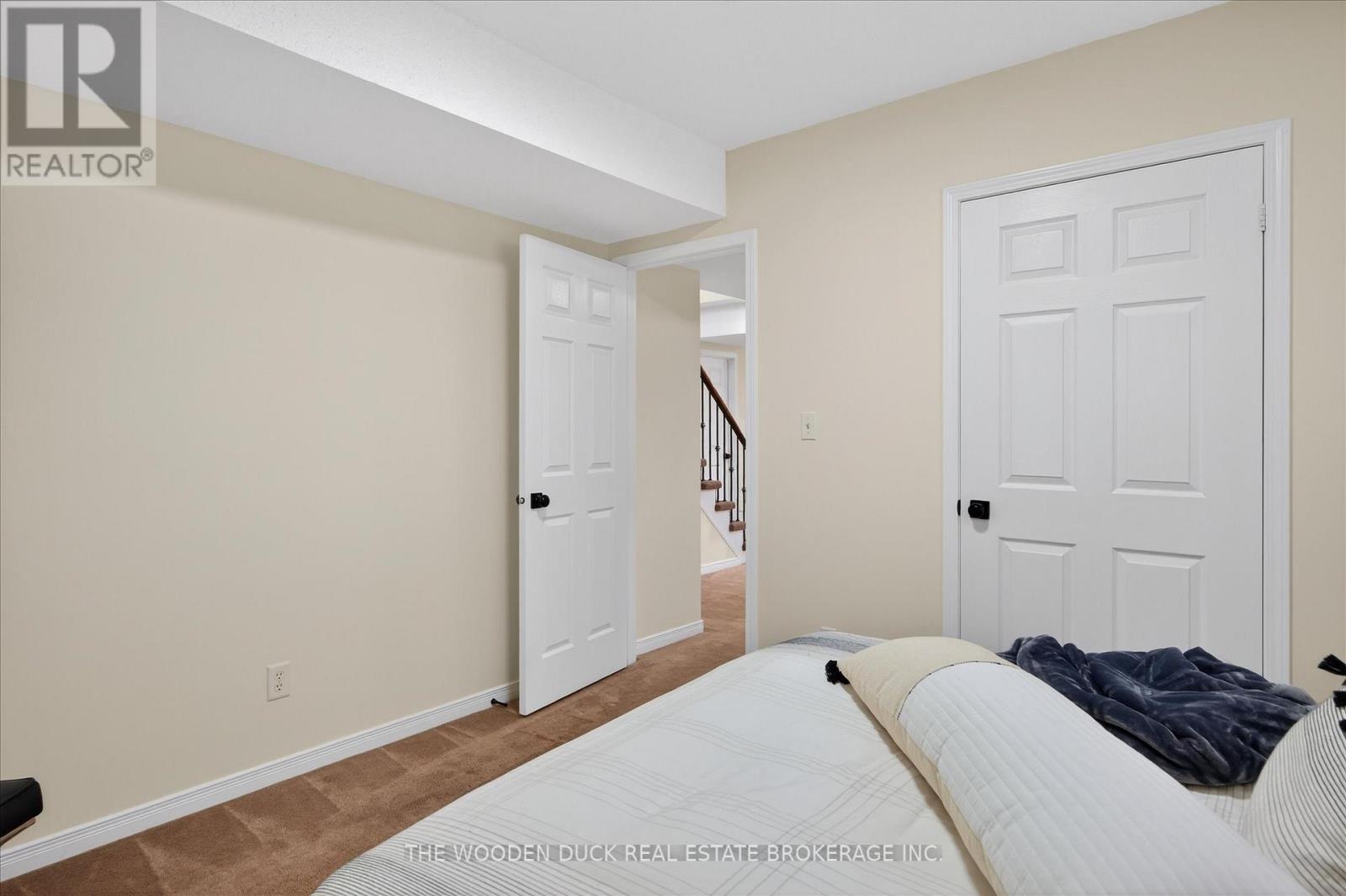 204 Evans Drive, Peterborough (Northcrest Ward 5), Ontario  K9H 7S6 - Photo 37 - X12951930