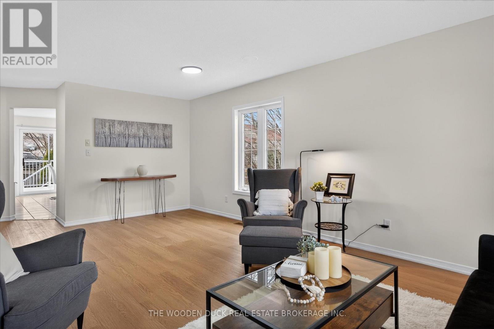 204 Evans Drive, Peterborough (Northcrest Ward 5), Ontario  K9H 7S6 - Photo 8 - X12951930