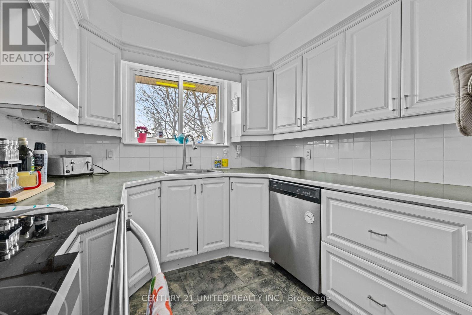 8 Mclean Avenue, Havelock-Belmont-Methuen (Havelock), Ontario  K0L 1Z0 - Photo 18 - X12951944