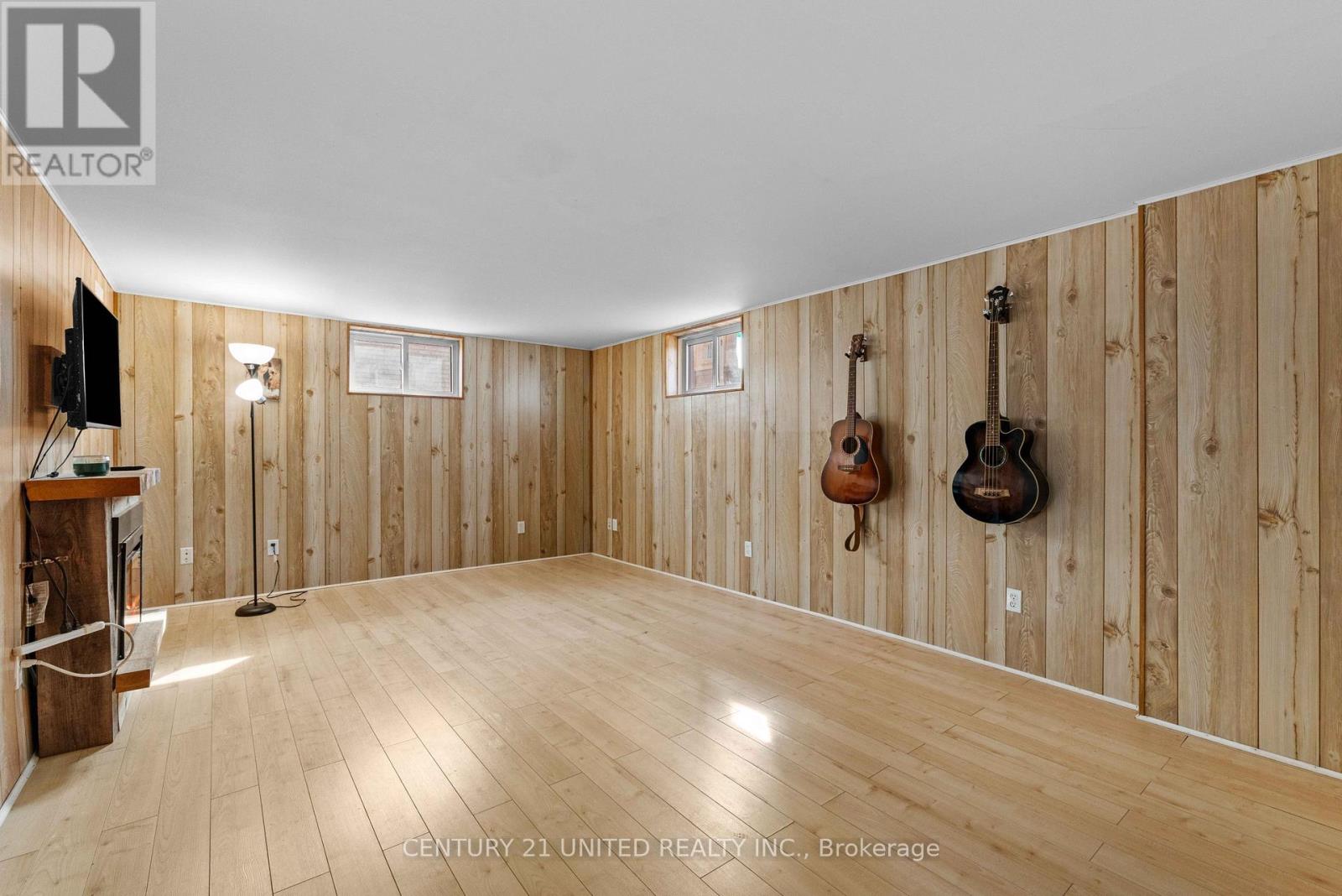 8 Mclean Avenue, Havelock-Belmont-Methuen (Havelock), Ontario  K0L 1Z0 - Photo 34 - X12951944