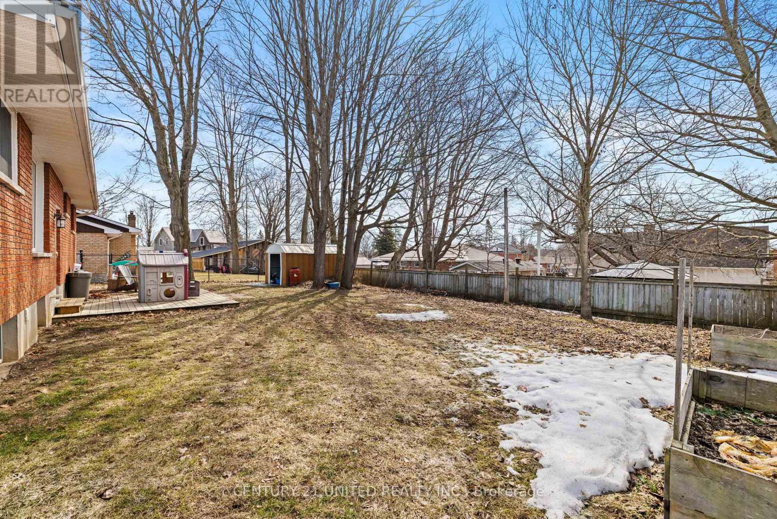 8 Mclean Avenue, Havelock-Belmont-Methuen (Havelock), Ontario  K0L 1Z0 - Photo 7 - X12951944