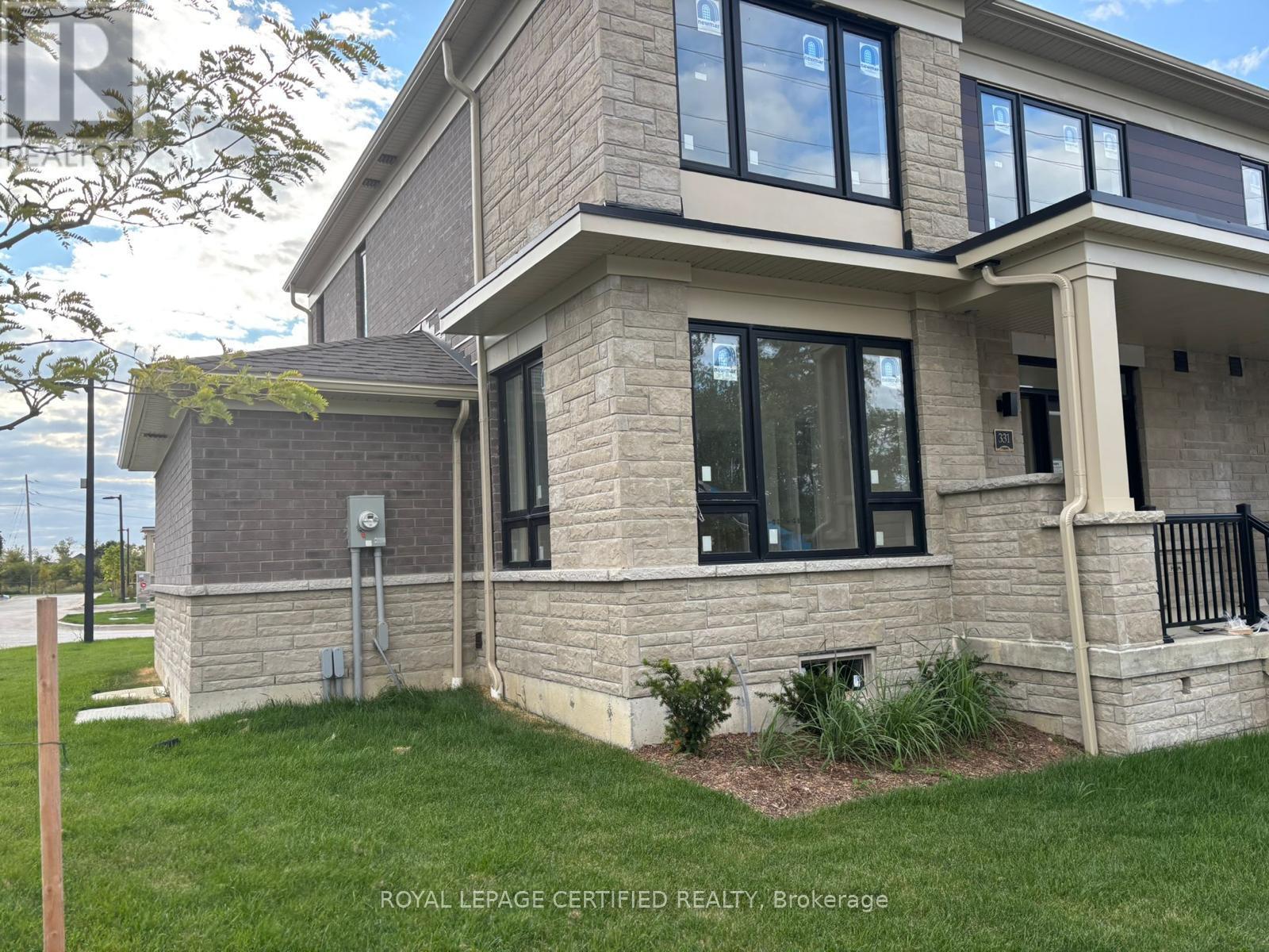 331 Lindsay Street N, Kawartha Lakes (Lindsay), Ontario  K9V 0T2 - Photo 3 - X12951968