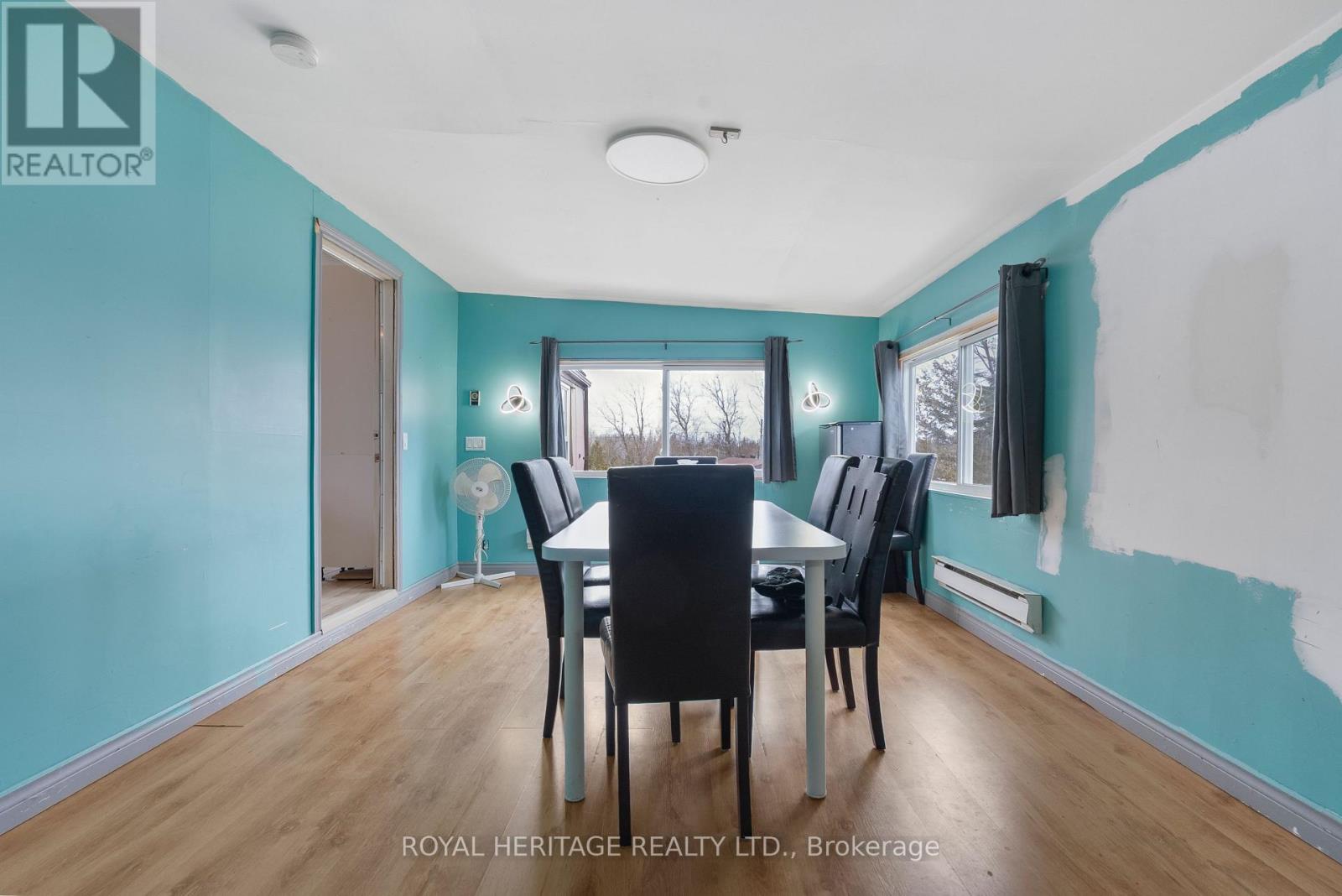 16 Fenelon Way, Kawartha Lakes (Fenelon), Ontario  K9V 4R1 - Photo 13 - X12952358