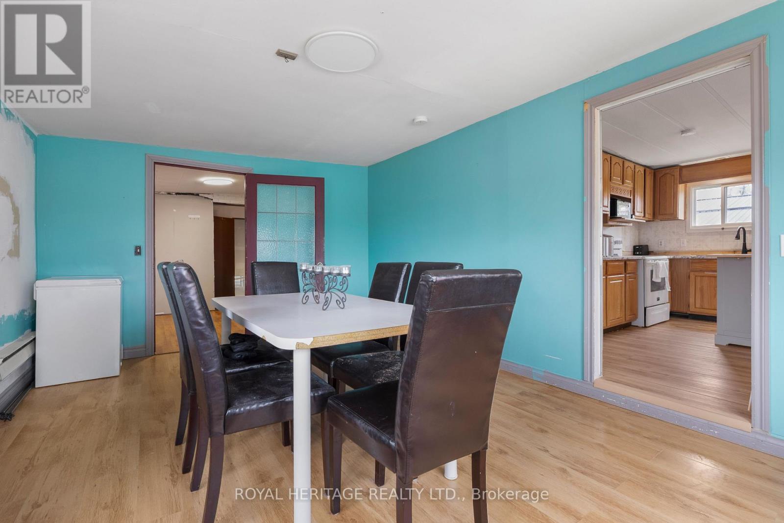 16 Fenelon Way, Kawartha Lakes (Fenelon), Ontario  K9V 4R1 - Photo 15 - X12952358