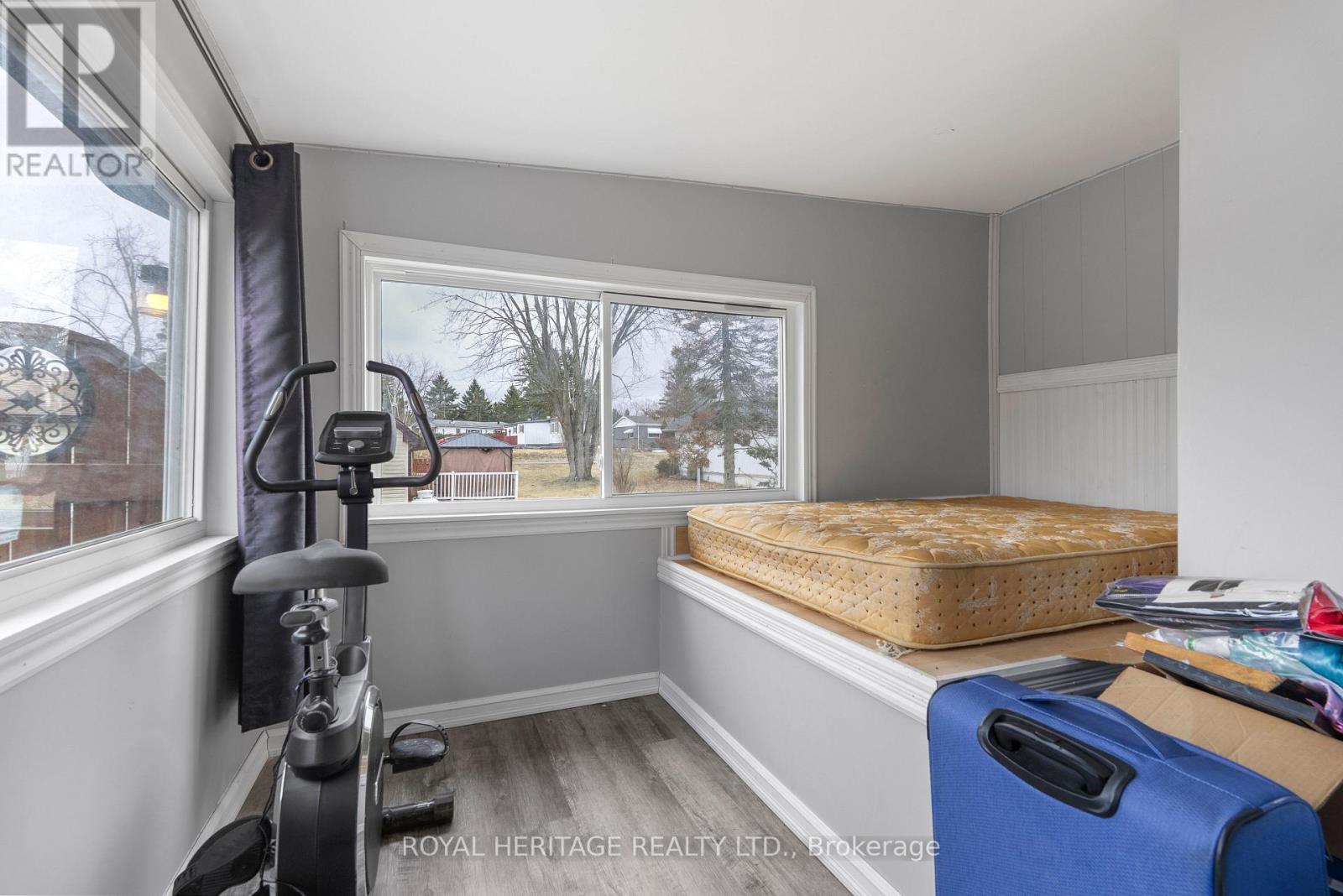 16 Fenelon Way, Kawartha Lakes (Fenelon), Ontario  K9V 4R1 - Photo 22 - X12952358