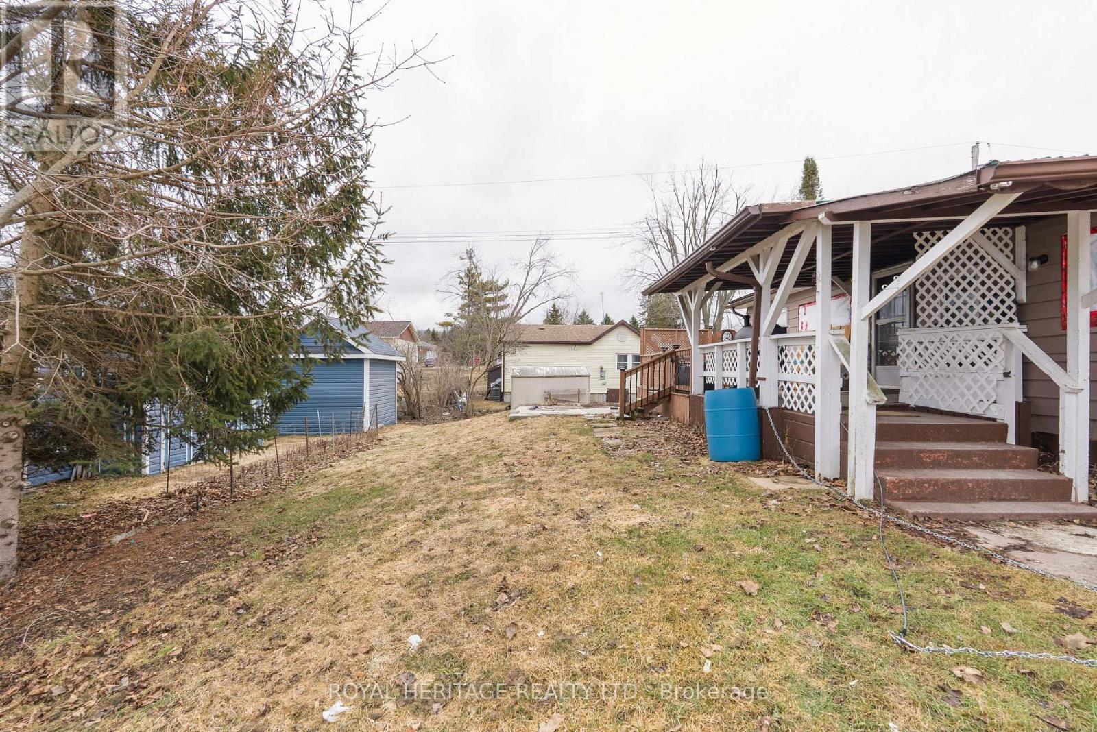 16 Fenelon Way, Kawartha Lakes (Fenelon), Ontario  K9V 4R1 - Photo 29 - X12952358