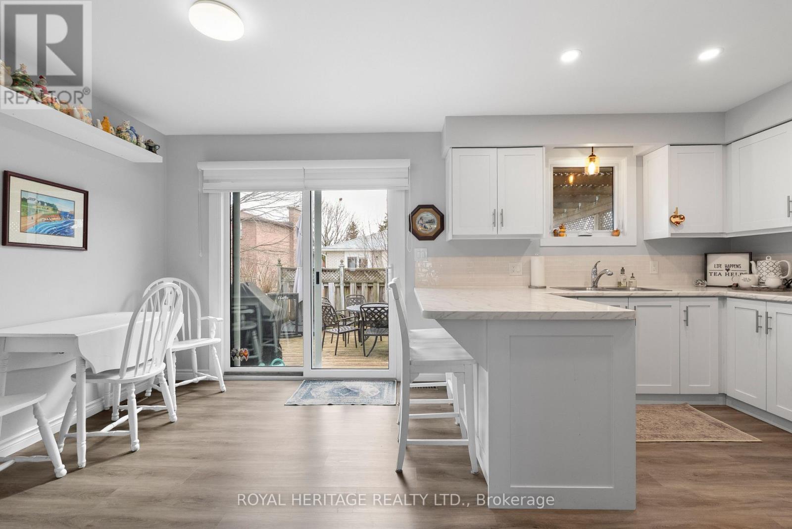 322 Victoria Avenue N, Kawartha Lakes (Lindsay), Ontario  K9V 5T6 - Photo 7 - X12952370