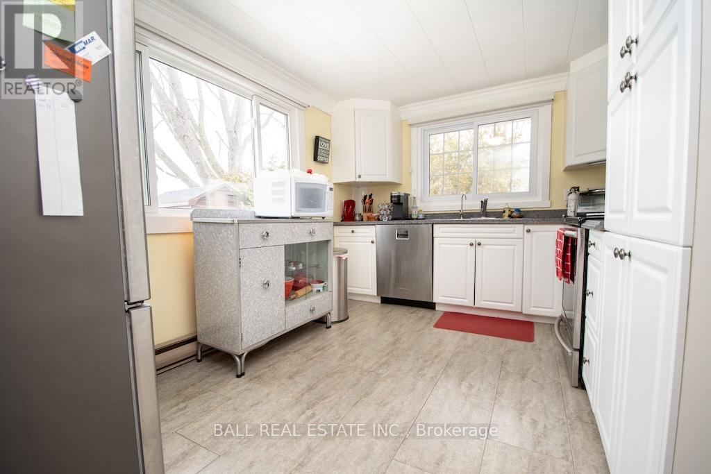 58 Woodland Trail, Trent Lakes, Ontario  K0L 1J0 - Photo 13 - X12952514