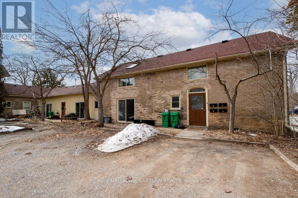 813 Water St. & 11 Argyle Street, Peterborough (Northcrest Ward 5), Ontario  K9H 3N7 - Photo 21 - X12952654