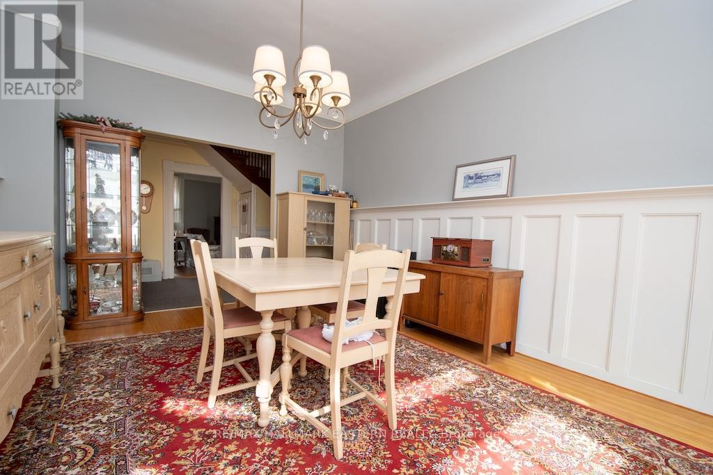 813 Water St. & 11 Argyle Street, Peterborough (Northcrest Ward 5), Ontario  K9H 3N7 - Photo 4 - X12952654