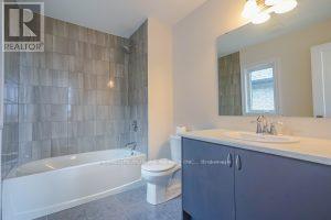 235 O'neil Street, Peterborough (Monaghan Ward 2), Ontario  K9K 0H8 - Photo 9 - X12952504