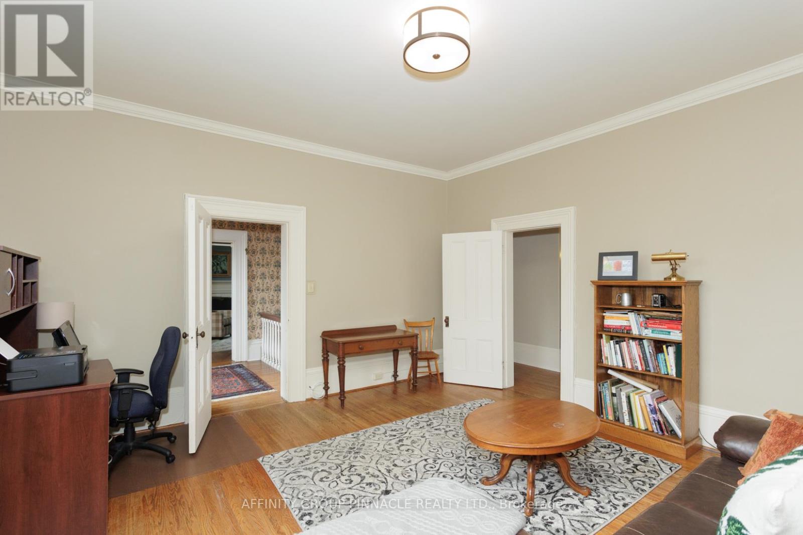 12 Russell Street E, Kawartha Lakes (Lindsay), Ontario  K9V 1Z8 - Photo 23 - X12953094