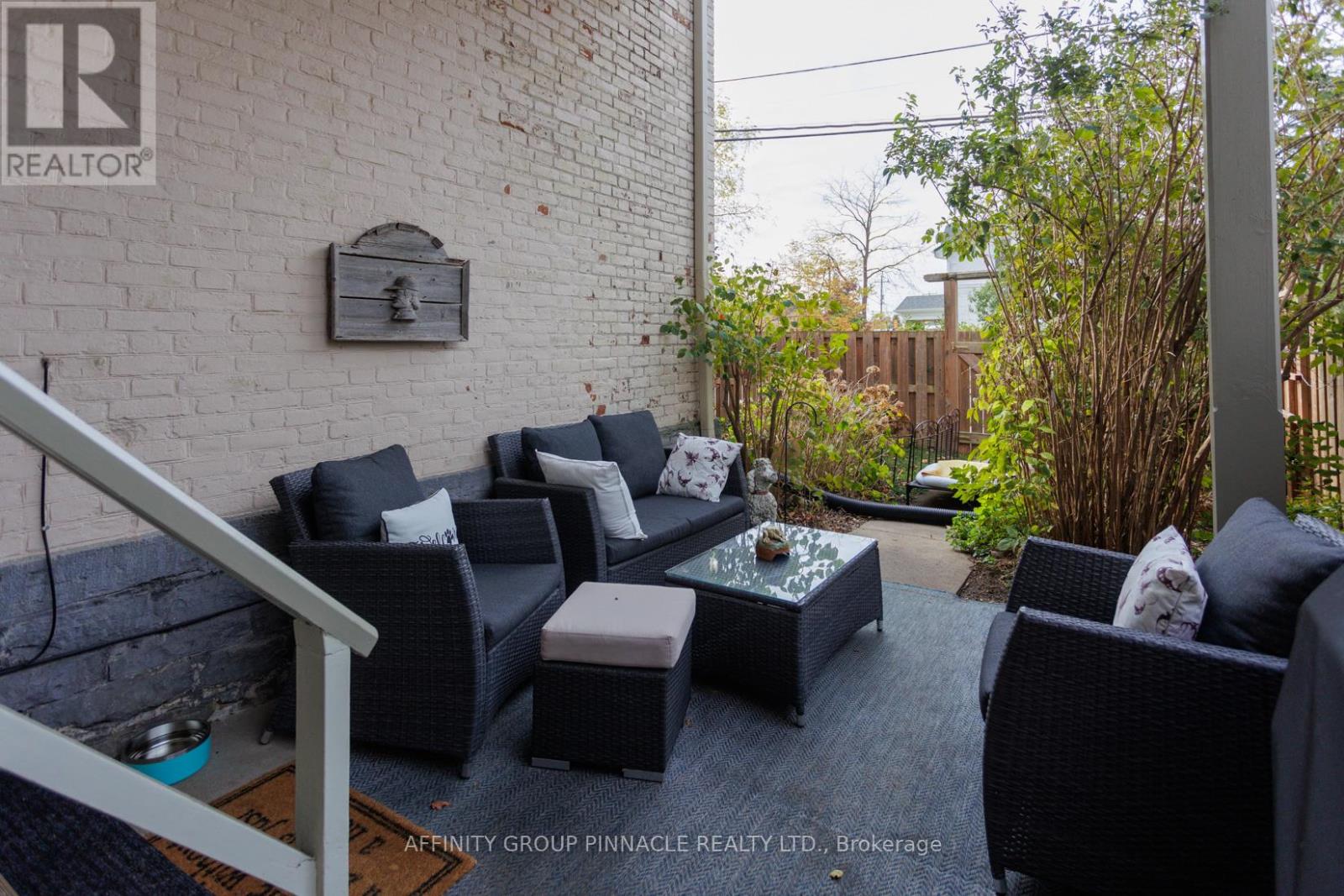 12 Russell Street E, Kawartha Lakes (Lindsay), Ontario  K9V 1Z8 - Photo 38 - X12953094