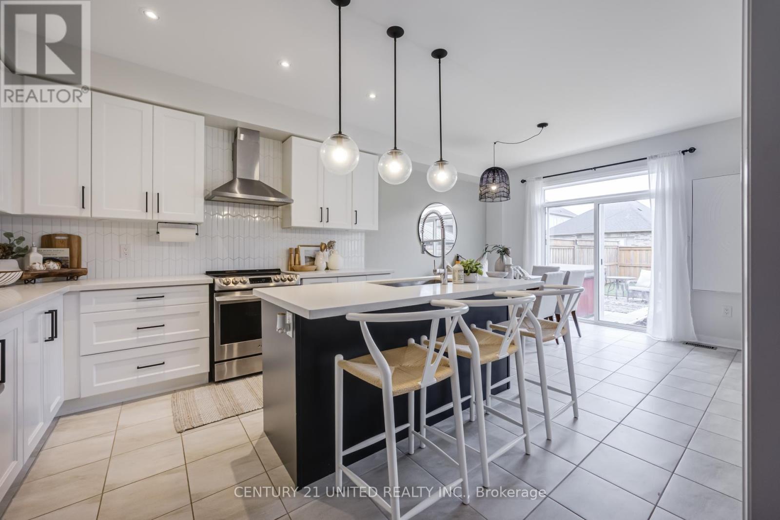 35 Fernridge Heights, Cavan Monaghan (Cavan Twp), Ontario  L0A 1G0 - Photo 12 - X12953150