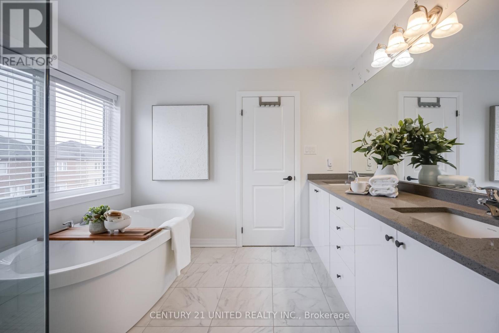 35 Fernridge Heights, Cavan Monaghan (Cavan Twp), Ontario  L0A 1G0 - Photo 40 - X12953150