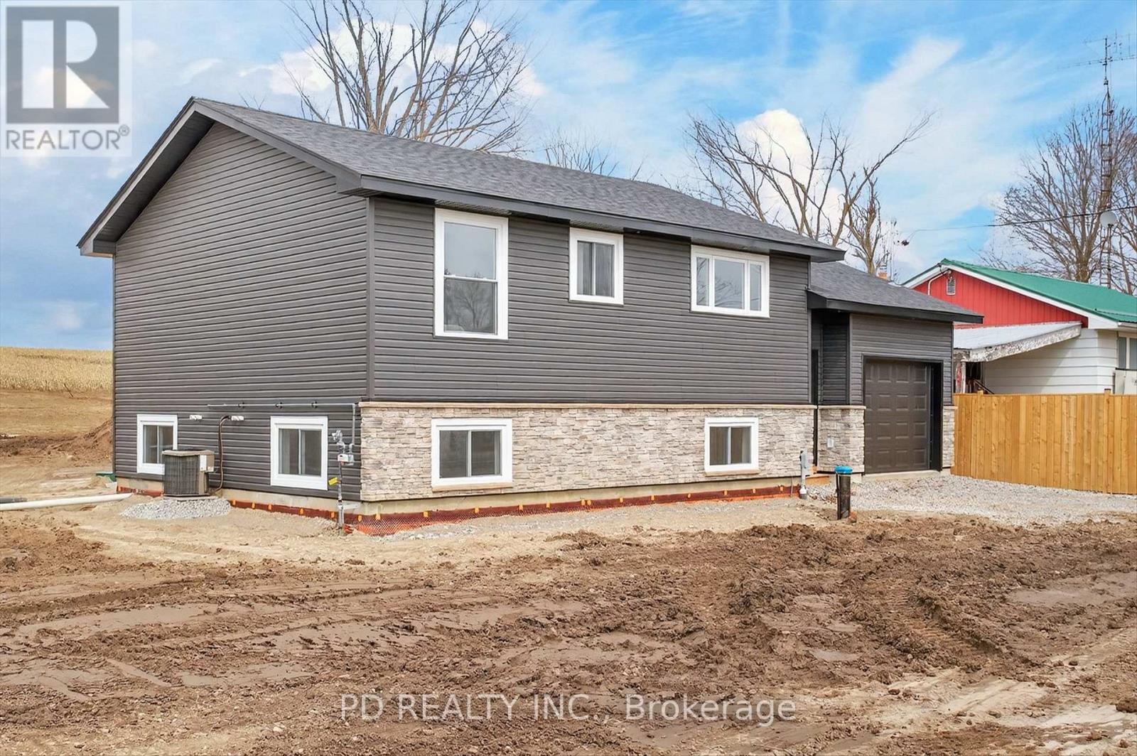 934 Mount Pleasant Road, Cavan Monaghan (Cavan Twp), Ontario  L0A 1C0 - Photo 3 - X12953316