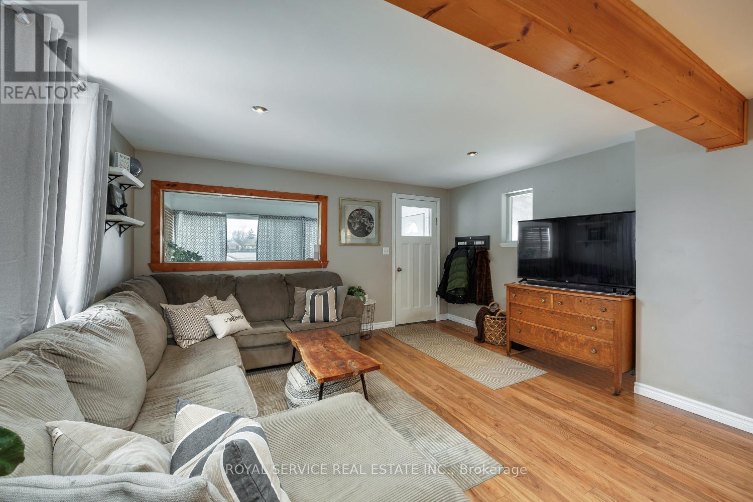 577 Braidwood Avenue, Peterborough (Otonabee Ward 1), Ontario  K9J 1V9 - Photo 12 - X12953528