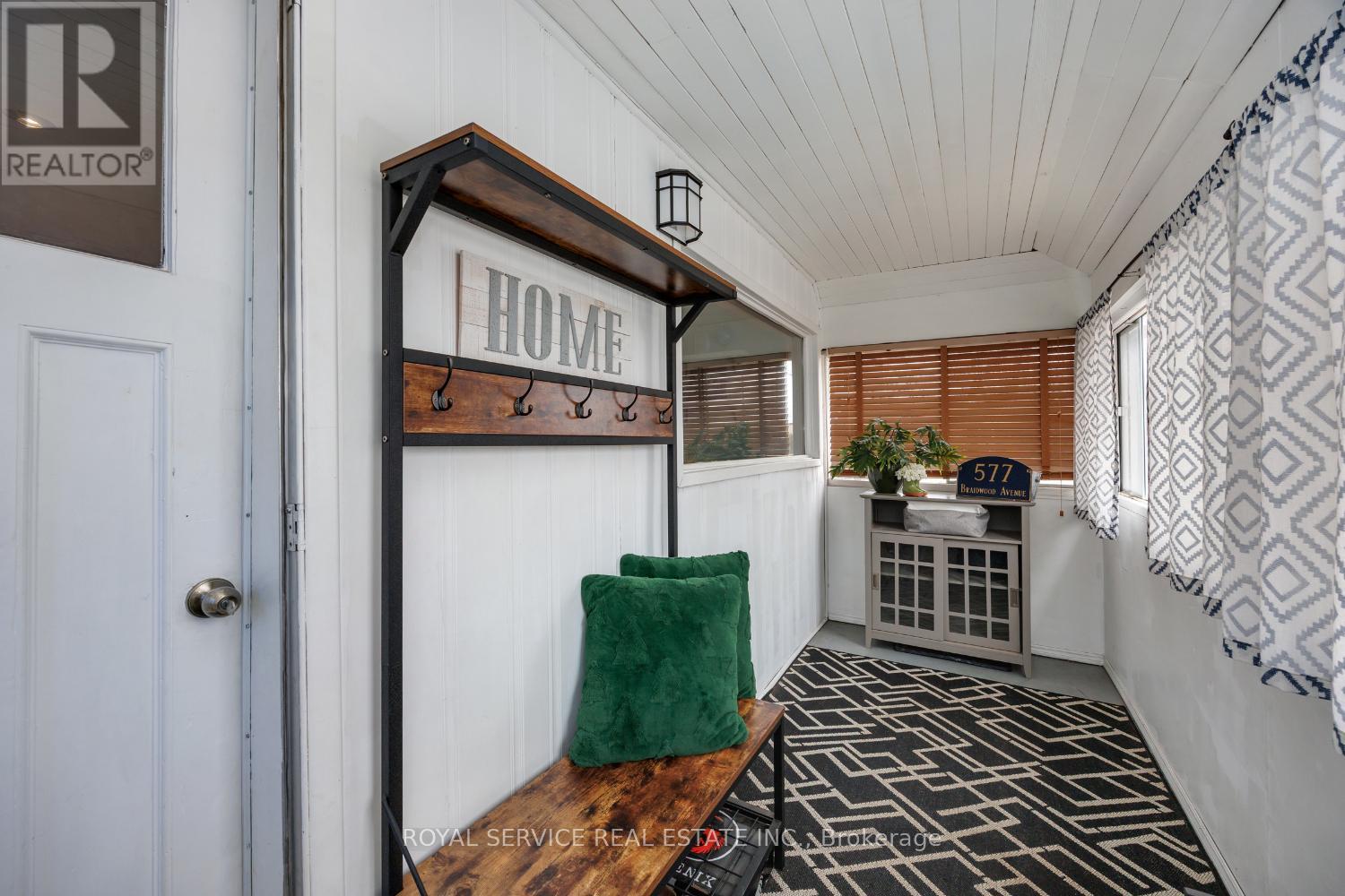 577 Braidwood Avenue, Peterborough (Otonabee Ward 1), Ontario  K9J 1V9 - Photo 3 - X12953528