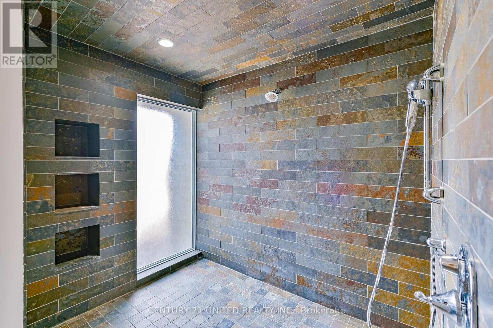 590 Maniece Avenue, Peterborough (Ashburnham Ward 4), Ontario  K9J 6X9 - Photo 25 - X12953580