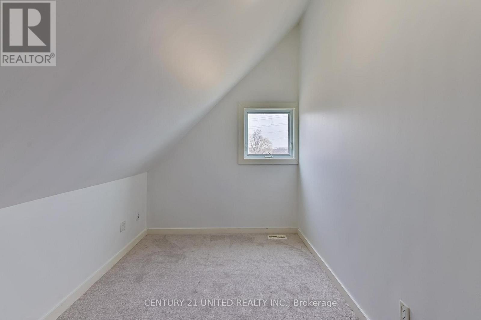 590 Maniece Avenue, Peterborough (Ashburnham Ward 4), Ontario  K9J 6X9 - Photo 42 - X12953580