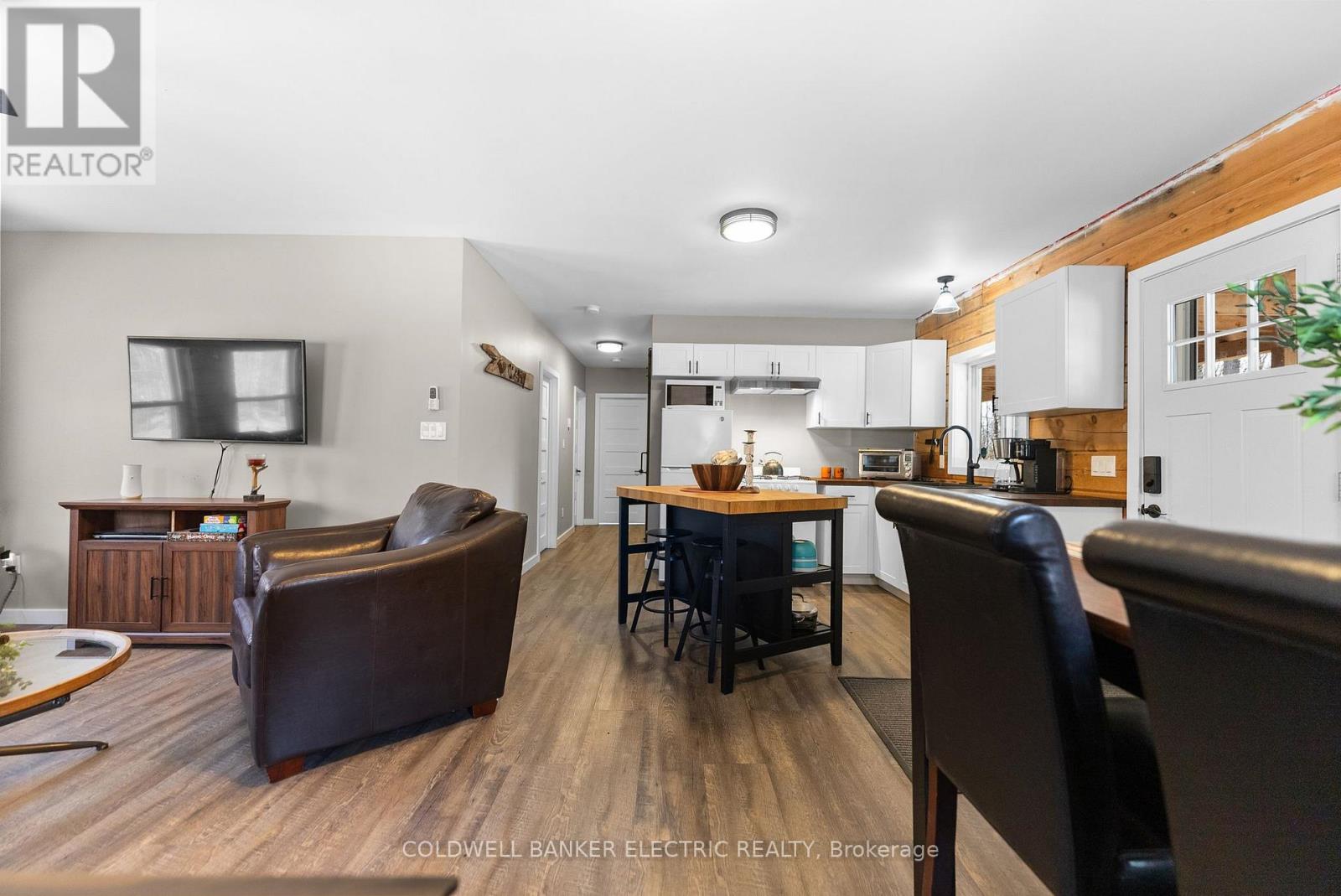 2075 Dyno Road, Highlands East (Cardiff Ward), Ontario  K0L 1C0 - Photo 11 - X12953726