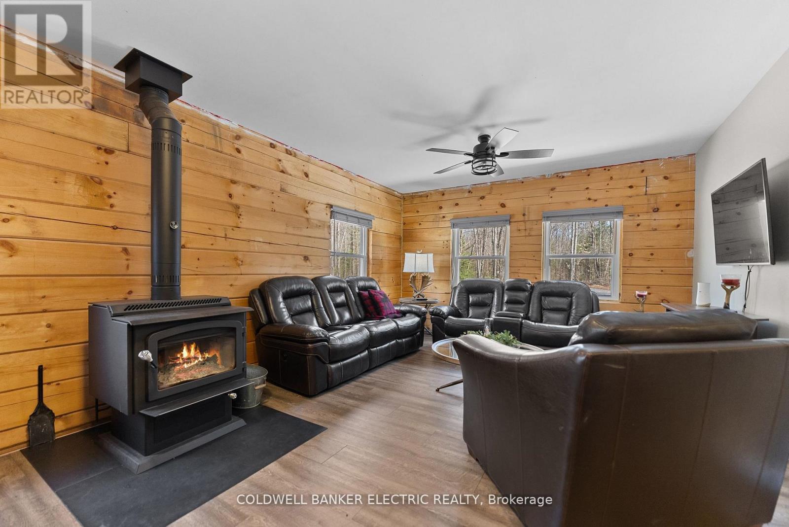 2075 Dyno Road, Highlands East (Cardiff Ward), Ontario  K0L 1C0 - Photo 2 - X12953726