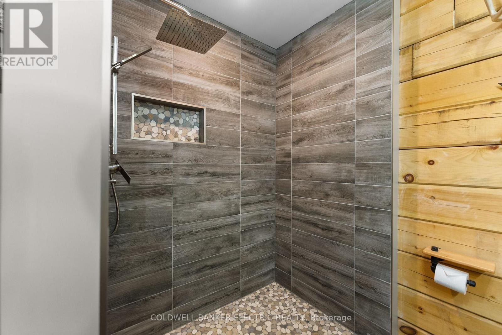 2075 Dyno Road, Highlands East (Cardiff Ward), Ontario  K0L 1C0 - Photo 21 - X12953726
