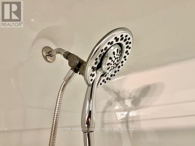 5 Susan Court, Kawartha Lakes (Lindsay), Ontario  K9H 4H1 - Photo 33 - X12954042