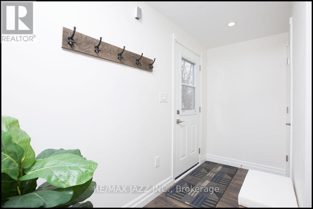 214 River Road E, Trent Hills (Campbellford), Ontario  K0L 1L0 - Photo 5 - X12954170