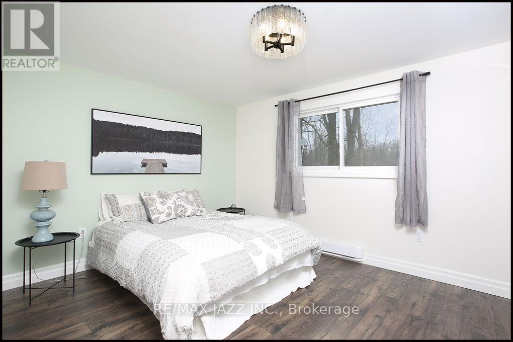 214 River Road E, Trent Hills (Campbellford), Ontario  K0L 1L0 - Photo 7 - X12954170