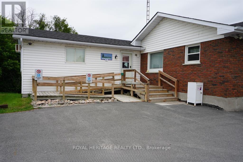 39 Circle Drive, Kawartha Lakes (Fenelon), Ontario  K9V 4R1 - Photo 18 - X12954534