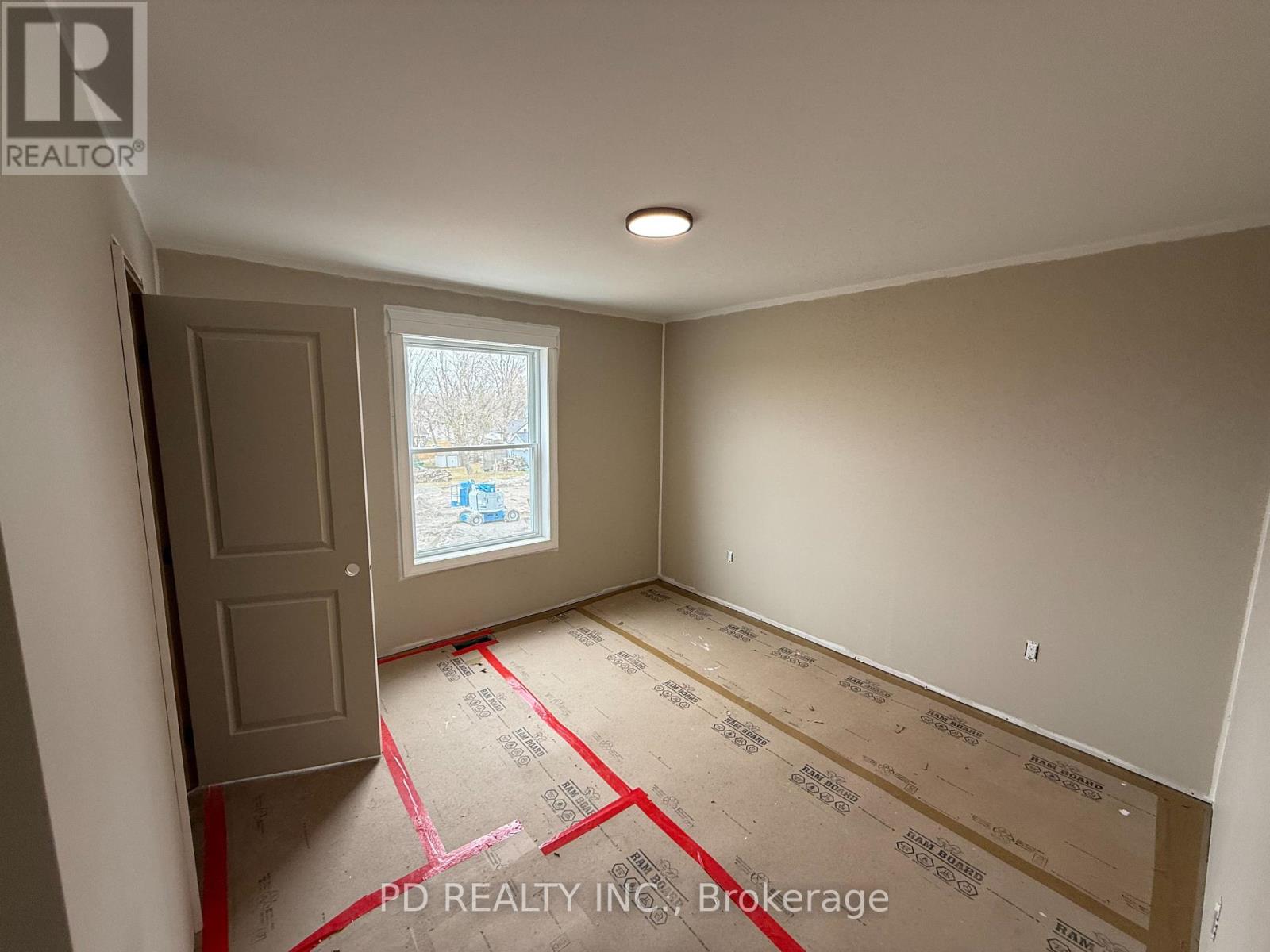 2467 Queen Mary Street, Cavan Monaghan (Cavan Twp), Ontario  L0A 1C0 - Photo 38 - X12954766