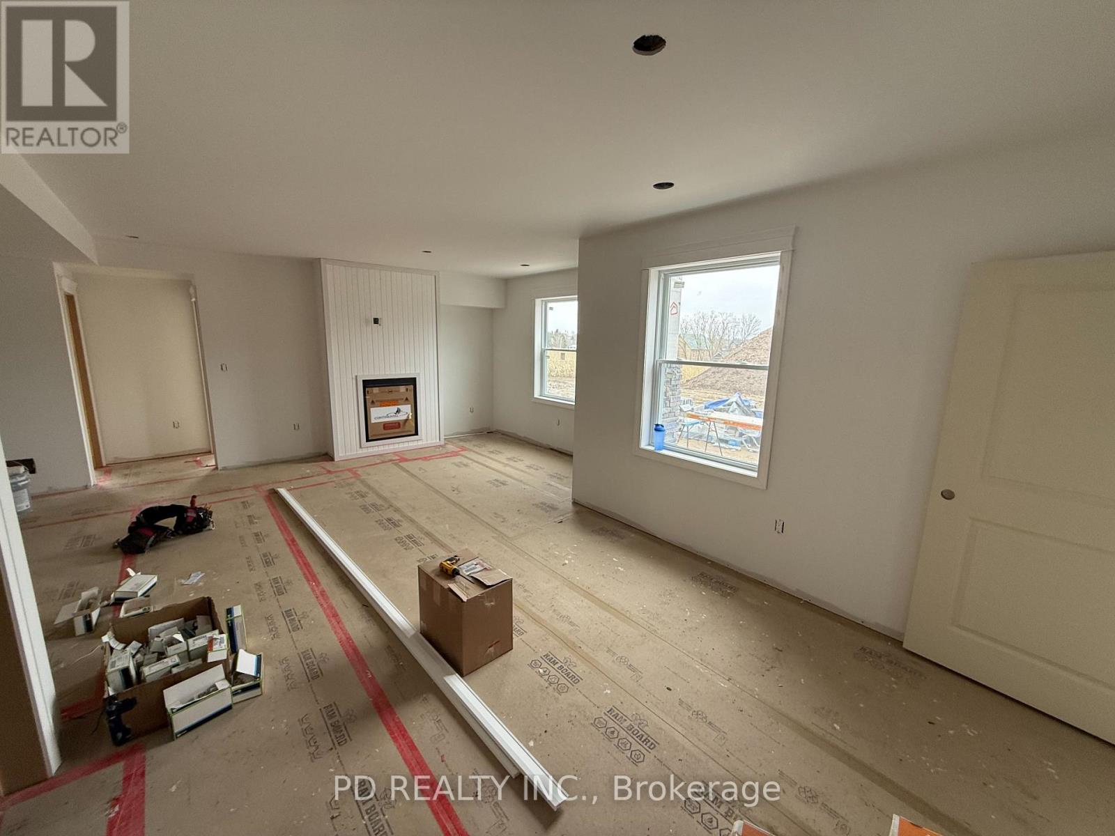 2467 Queen Mary Street, Cavan Monaghan (Cavan Twp), Ontario  L0A 1C0 - Photo 9 - X12954766