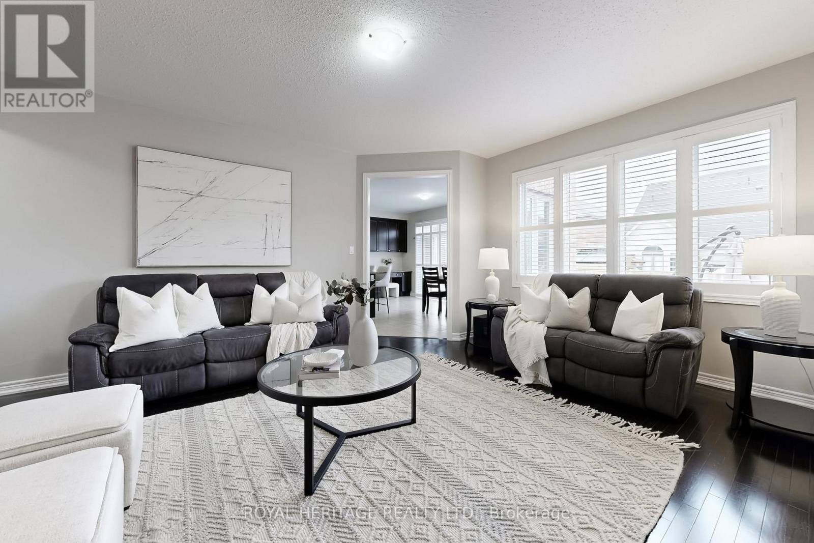 115 Grady Drive, Clarington (Newcastle), Ontario  L1B 0C6 - Photo 7 - E12955006