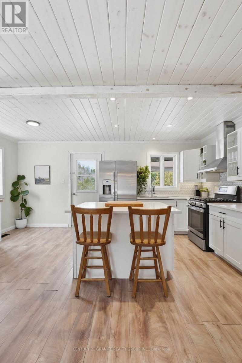 28 Pine Ridge Road, Bancroft (Dungannon Ward), Ontario  K0L 1C0 - Photo 10 - X12955170