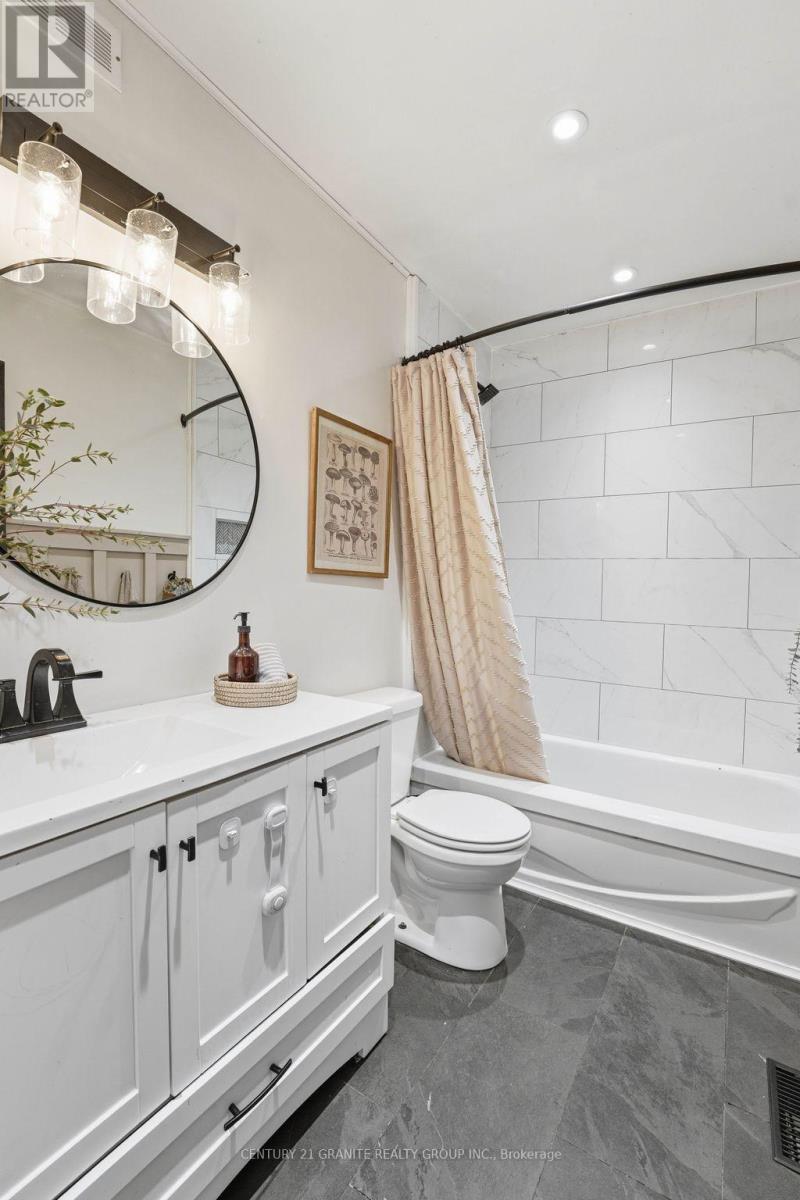 28 Pine Ridge Road, Bancroft (Dungannon Ward), Ontario  K0L 1C0 - Photo 19 - X12955170