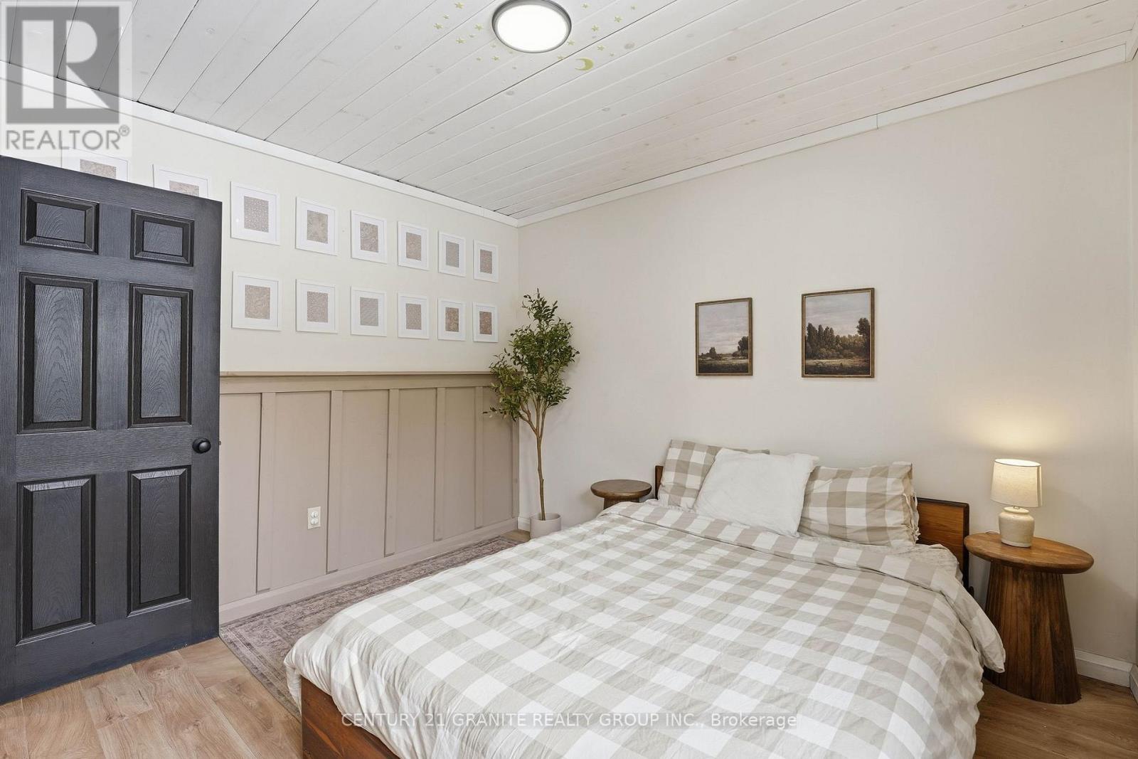 28 Pine Ridge Road, Bancroft (Dungannon Ward), Ontario  K0L 1C0 - Photo 23 - X12955170