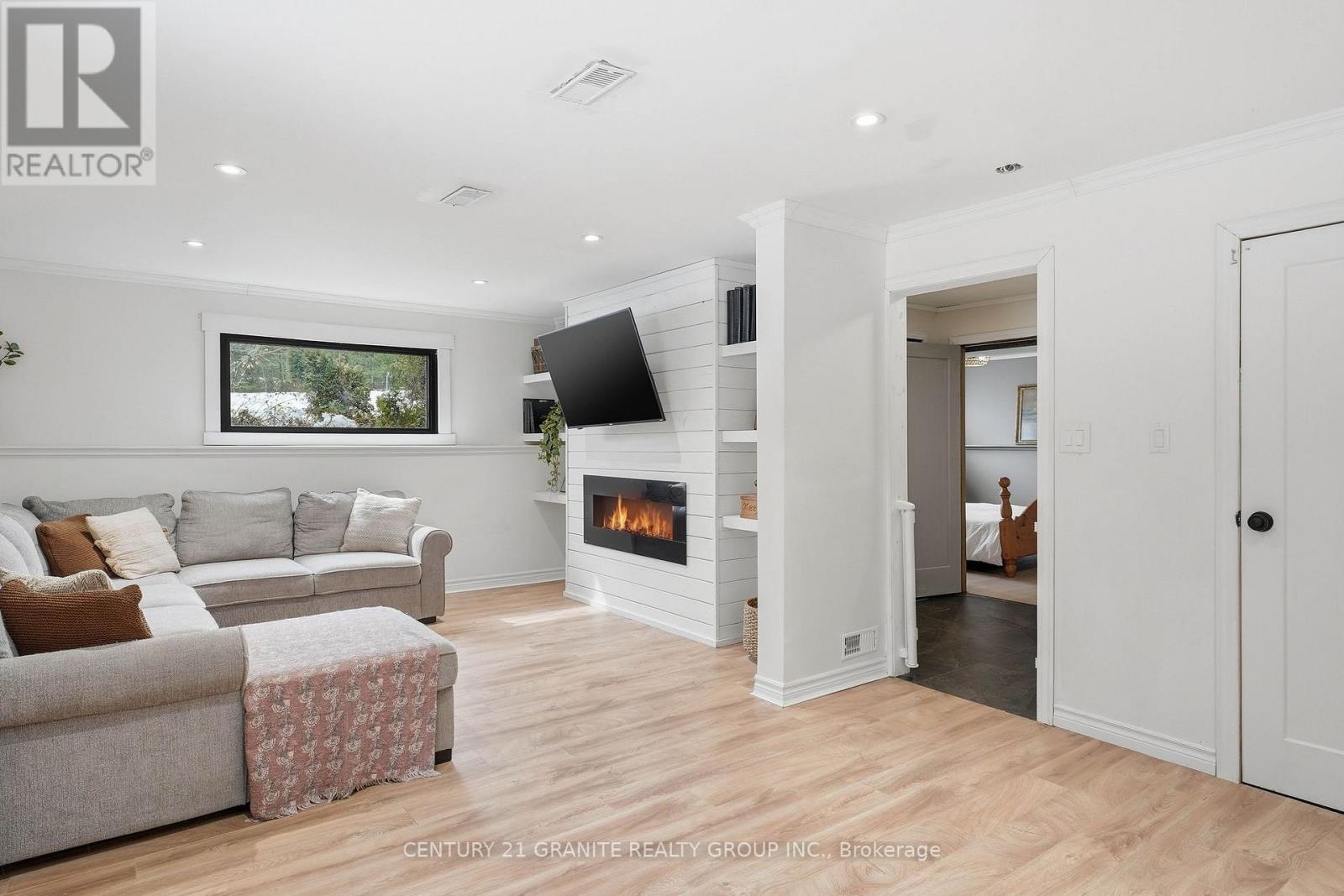 28 Pine Ridge Road, Bancroft (Dungannon Ward), Ontario  K0L 1C0 - Photo 29 - X12955170