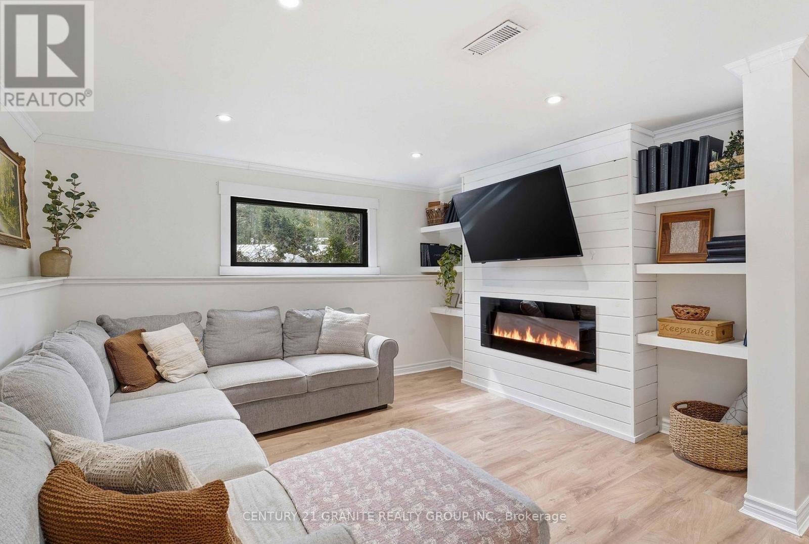 28 Pine Ridge Road, Bancroft (Dungannon Ward), Ontario  K0L 1C0 - Photo 31 - X12955170