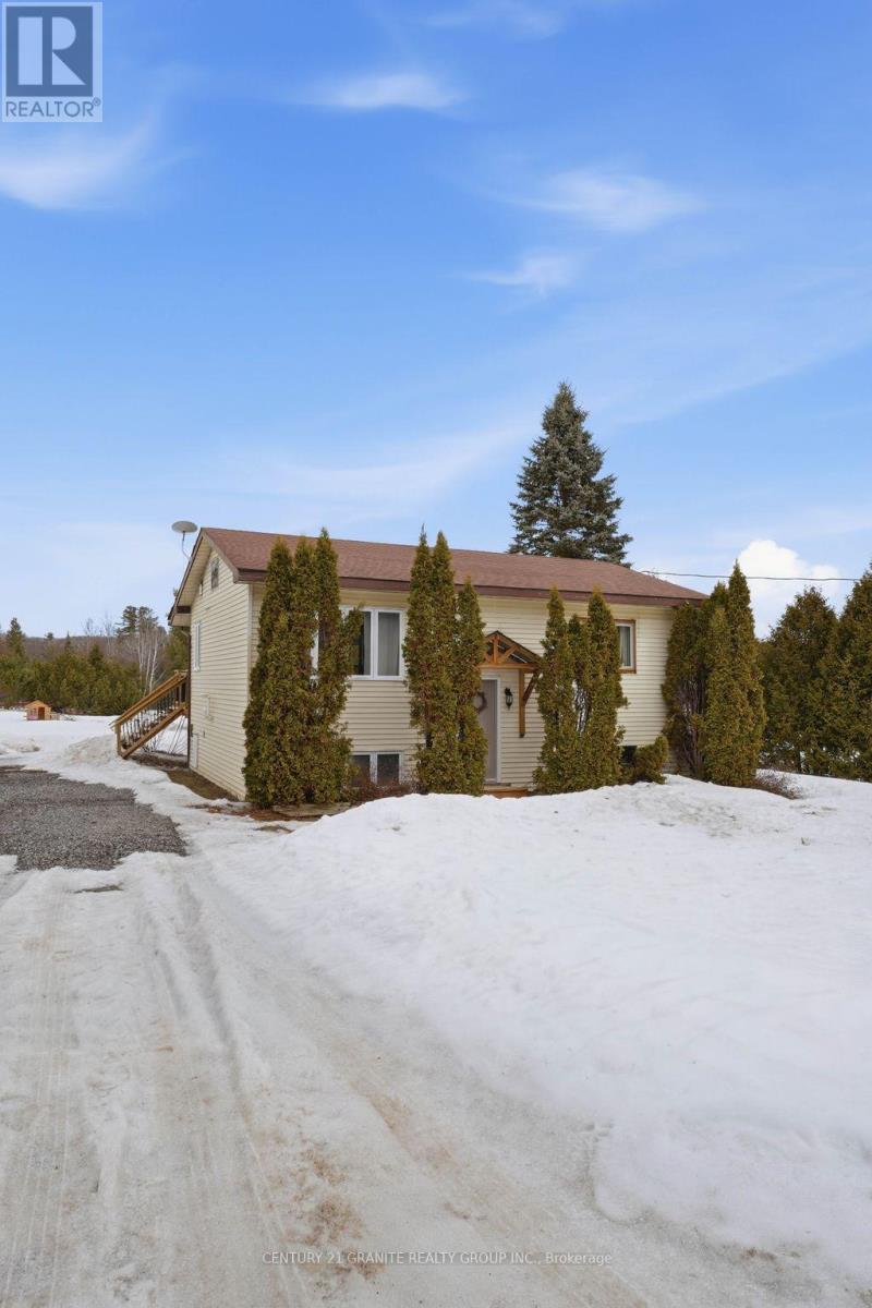 28 Pine Ridge Road, Bancroft (Dungannon Ward), Ontario  K0L 1C0 - Photo 38 - X12955170