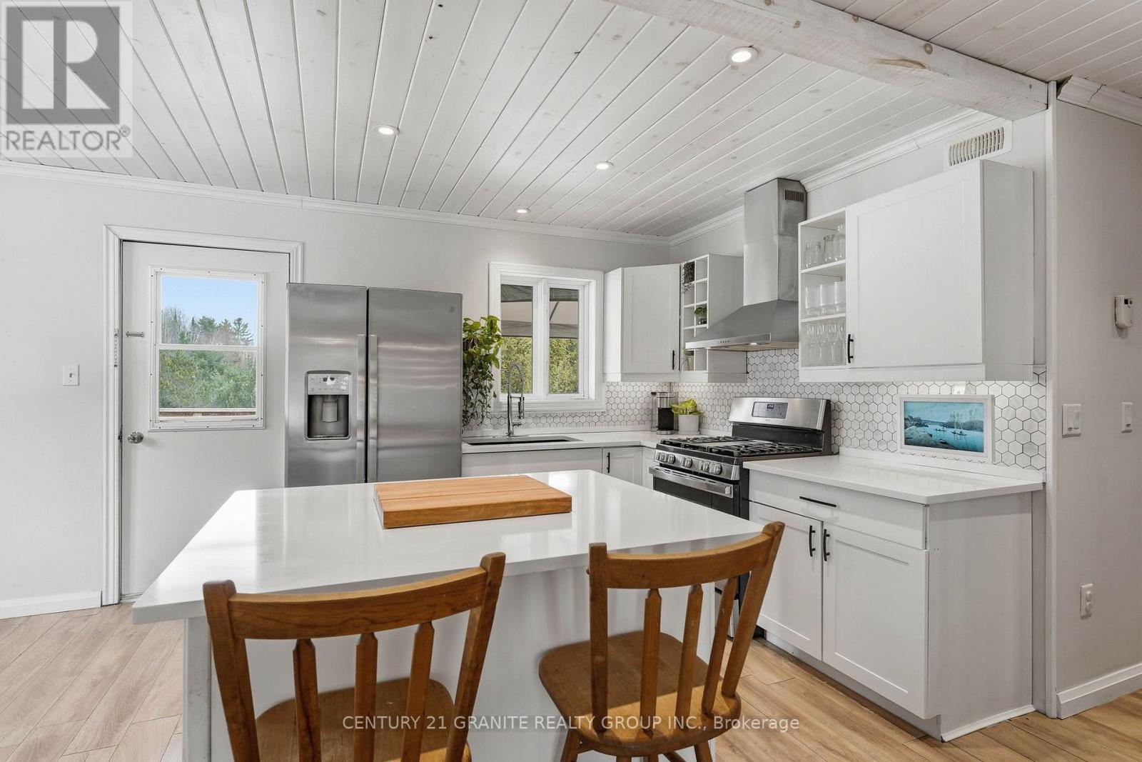 28 Pine Ridge Road, Bancroft (Dungannon Ward), Ontario  K0L 1C0 - Photo 9 - X12955170