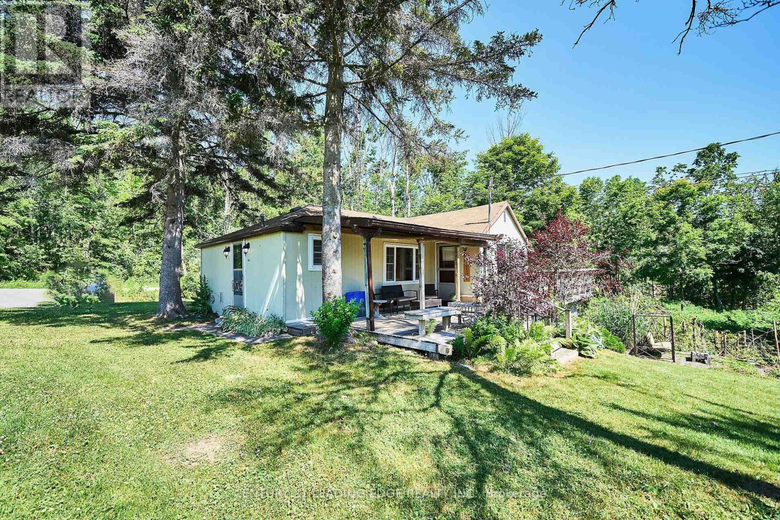 225 Arnott Drive, Selwyn, Ontario  K0L 1T0 - Photo 3 - X12955898