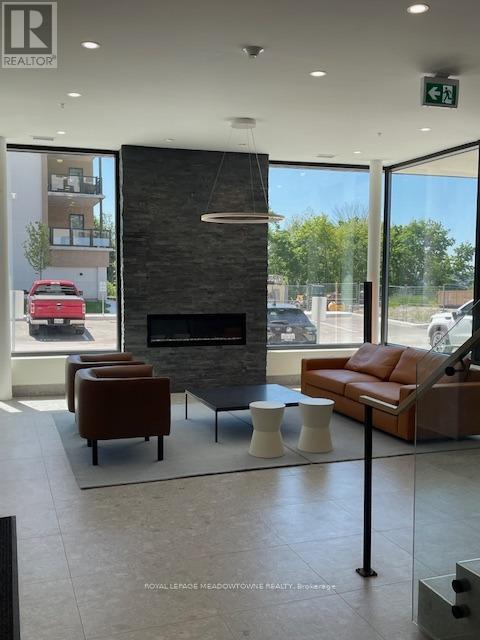 403 - 19b West Street, Kawartha Lakes (Fenelon Falls), Ontario  K9V 1C4 - Photo 4 - X12957346