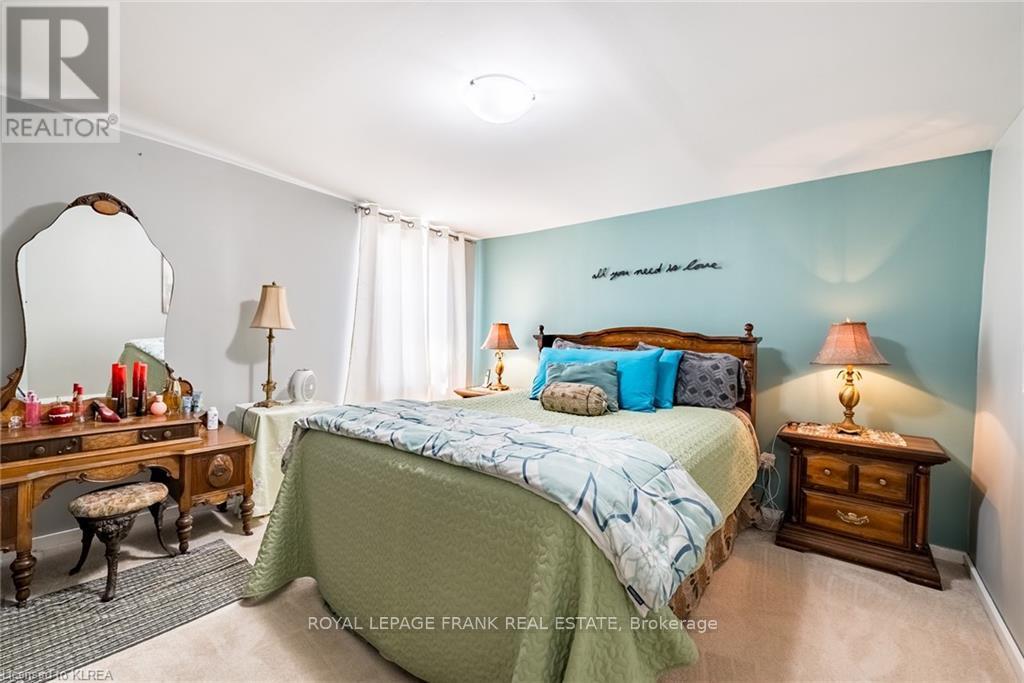 37 Sussex Street N, Kawartha Lakes (Lindsay), Ontario  K9V 4H6 - Photo 26 - X12957646