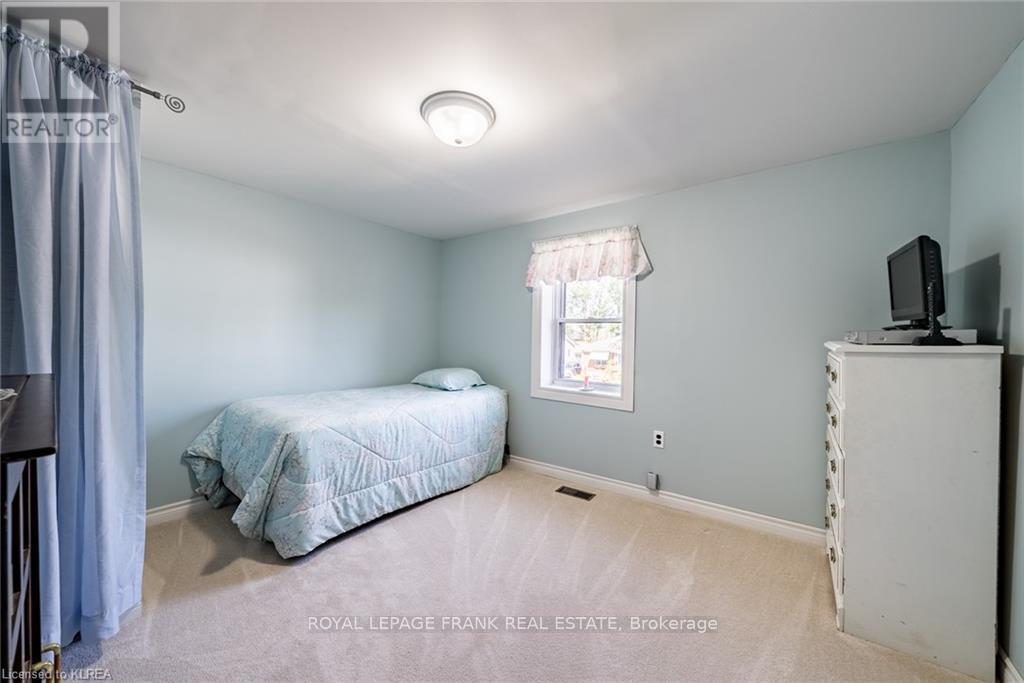 37 Sussex Street N, Kawartha Lakes (Lindsay), Ontario  K9V 4H6 - Photo 36 - X12957646