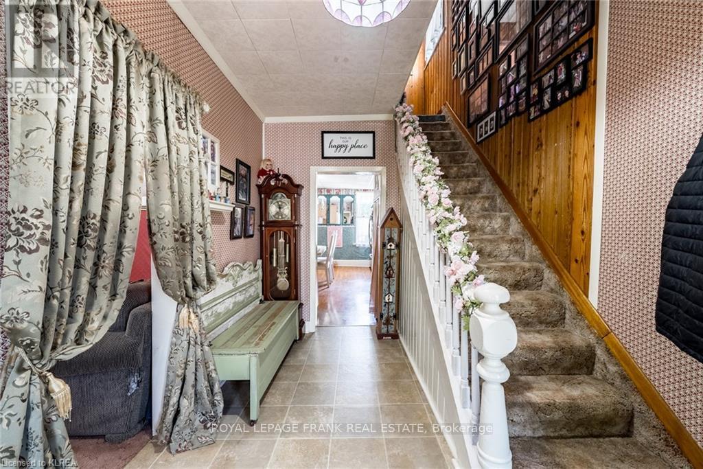 37 Sussex Street N, Kawartha Lakes (Lindsay), Ontario  K9V 4H6 - Photo 38 - X12957646